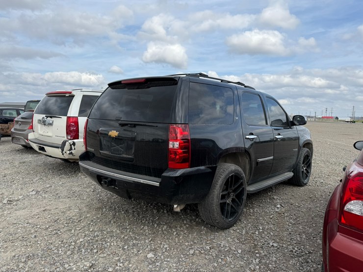2014-chevrolet-tahoe-image-4