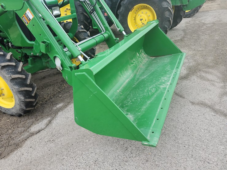 2011-john-deere-5045e-image-14