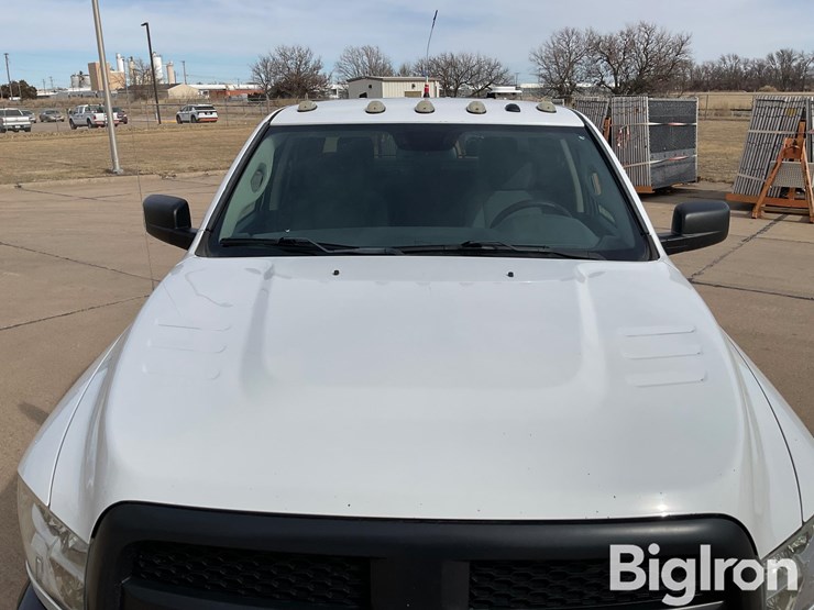 2017-dodge-2500-image-15