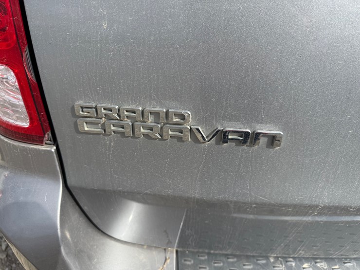 2014-dodge-grand-caravan-image-7