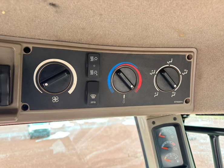 case-ih-steiger-335-image-54