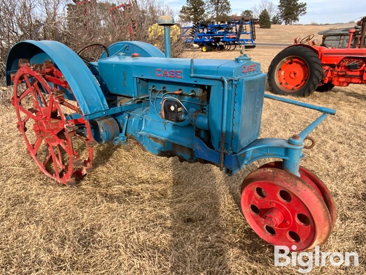 1930-case-cc-2wd-tractor-image-3