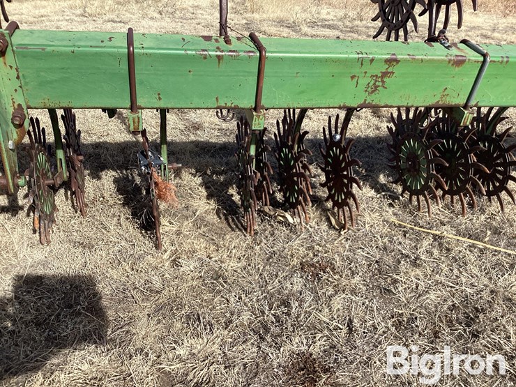 john-deere-30-image-11