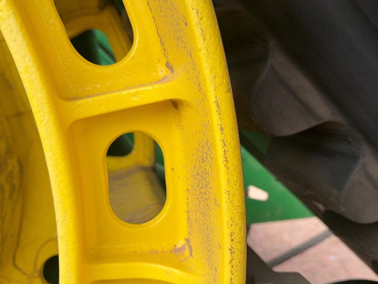 2019-john-deere-9620rx-track-tractor-image-42