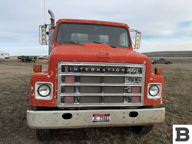 1985-international-s2300-image-9