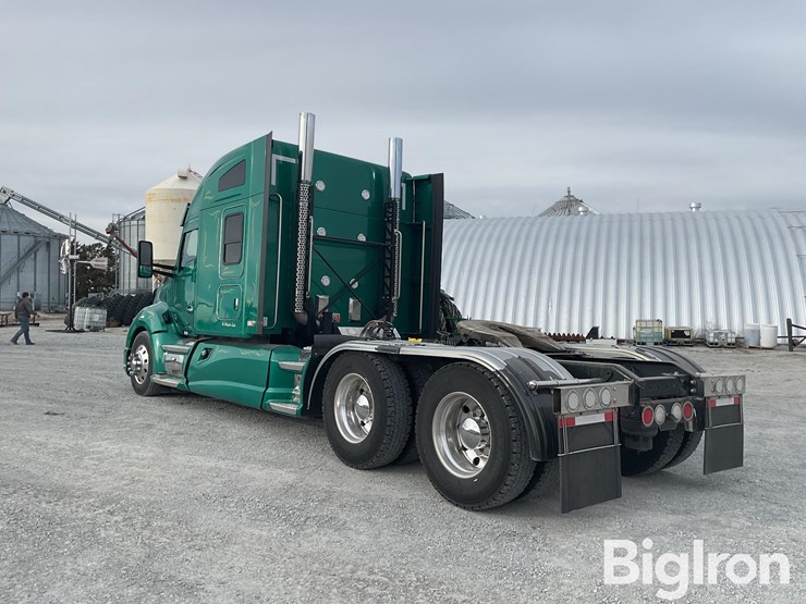 2019-kenworth-t680-image-7