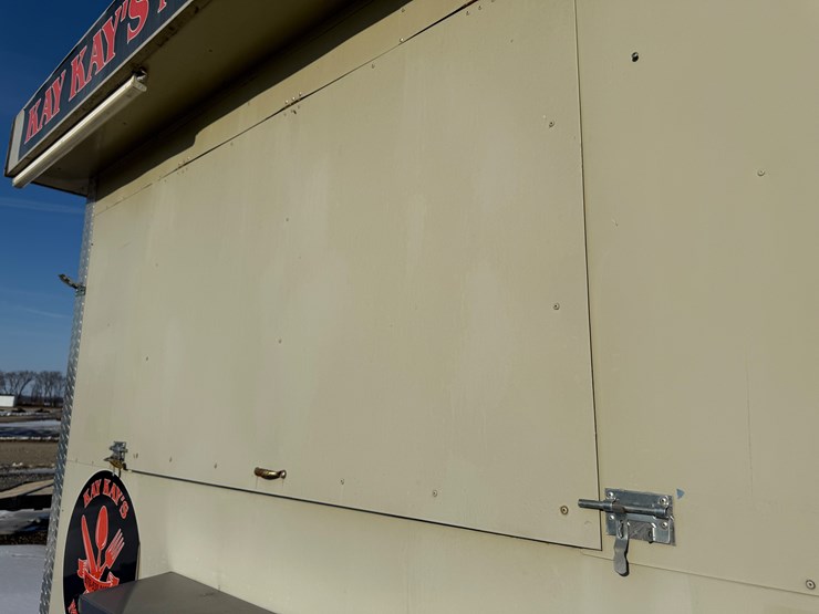 #252-•-t/a-16'-enclosed-food-trailer-inv#-35094-image-21