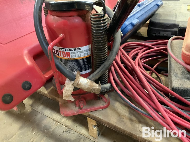 pro-lift-c640-mechanics-creeper-&-supplies-image-17