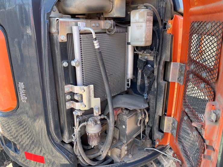 hitachi-zx30u-image-36