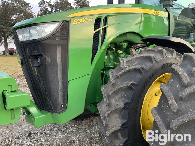 2013-john-deere-8360r-image-16