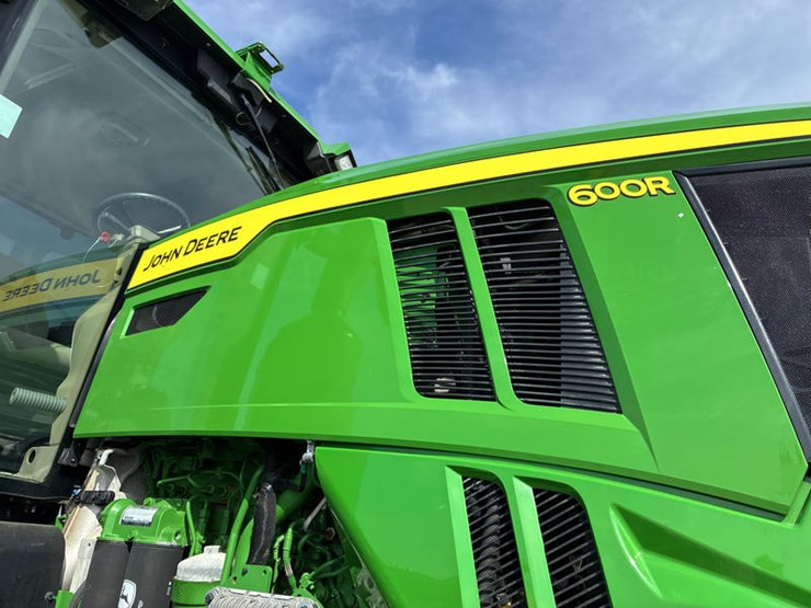 2022-john-deere-600r-image-16