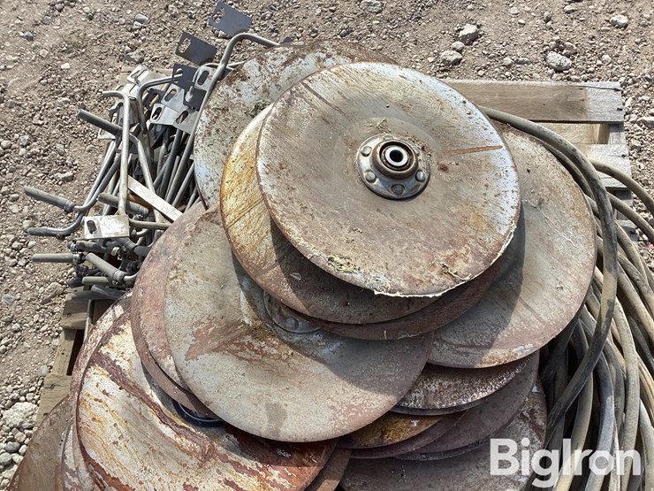 liquid-fertilizer-hose-brackets-&-discs-image-11