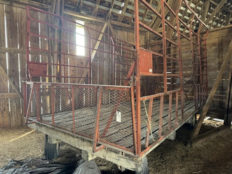 k&k-16'-bale-rack-&-gear-image-4