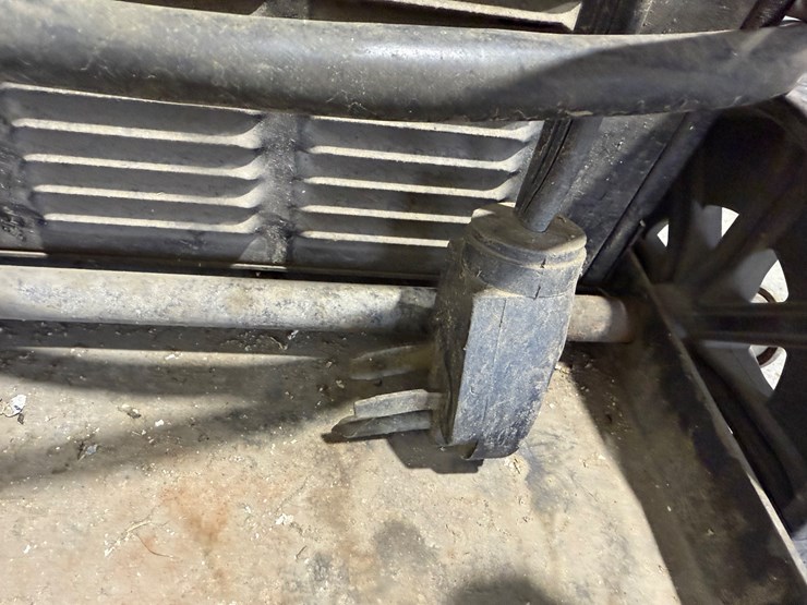 #37488-•-miller-self-feed-wire-welder-inv#-37488-image-17