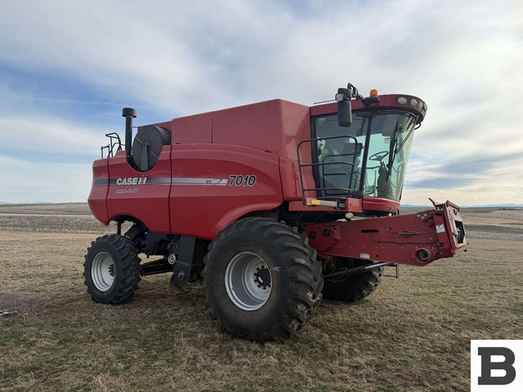 2008-case-ih-7010-image-8