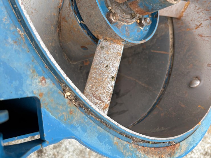 2002-kinze-1050-image-11