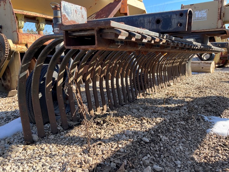 #6080-•-land-pride-3-point-rake-image-3