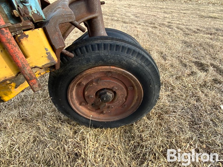 case-cc-2wd-tractor-image-17