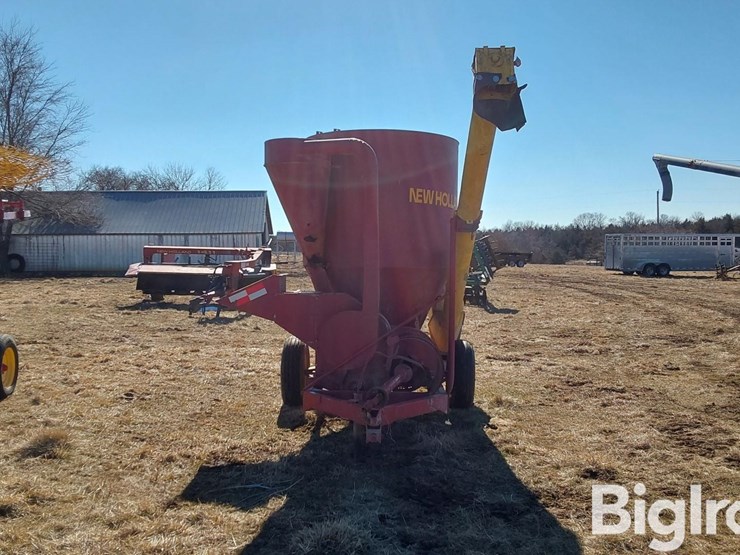 new-holland-351-image-2