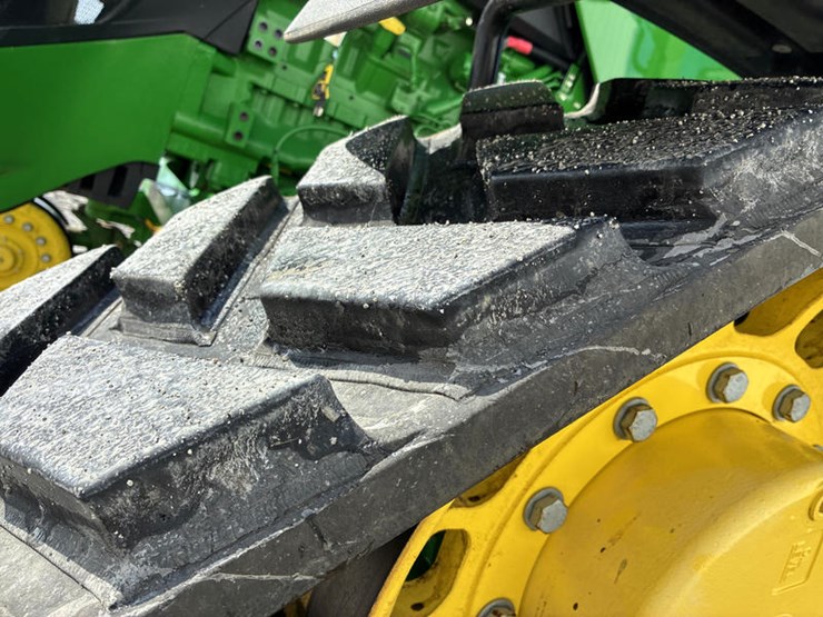 2023-john-deere-8rx-370-image-37