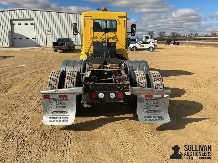 2012-kenworth-t660-image-6