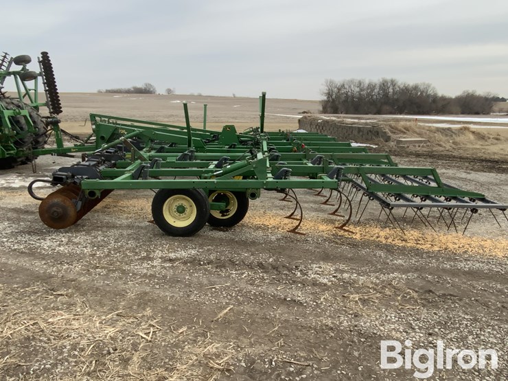 john-deere-726-image-11