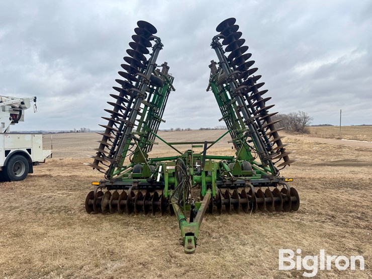 john-deere-726-image-2