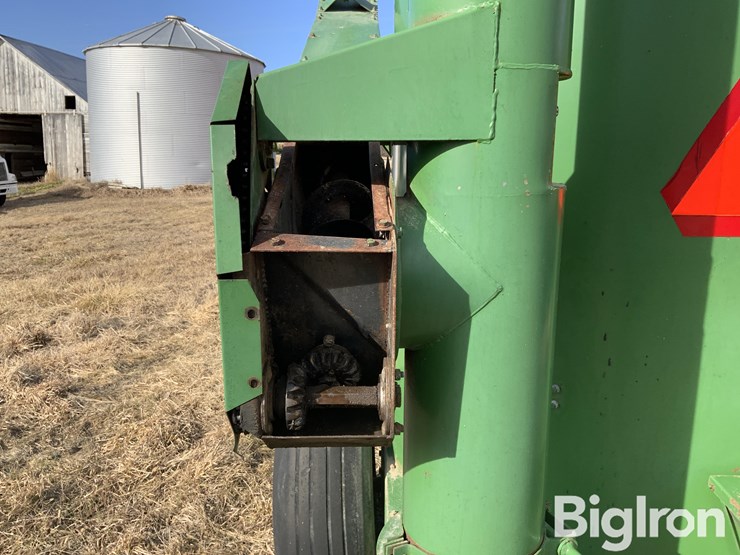 john-deere-700-image-20