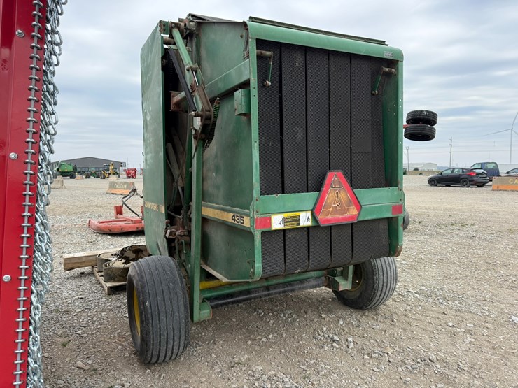 john-deere-435-image-3