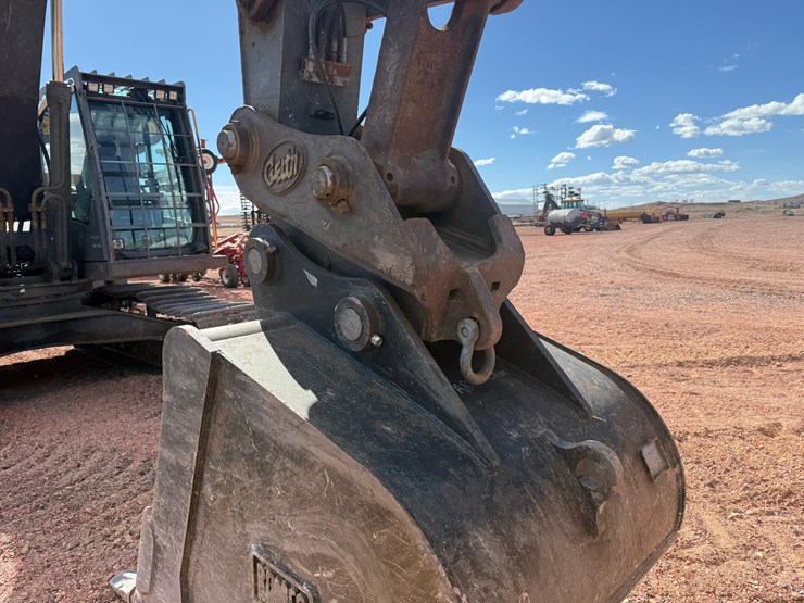 2012-volvo-ec250dl-image-15