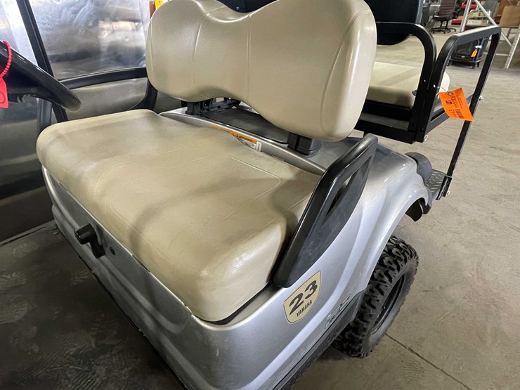 #1443-•-yamaha-golf-cart-(d)-image-4
