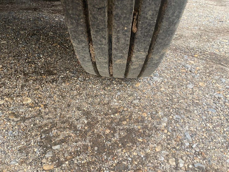 1994-peterbilt-378-image-21