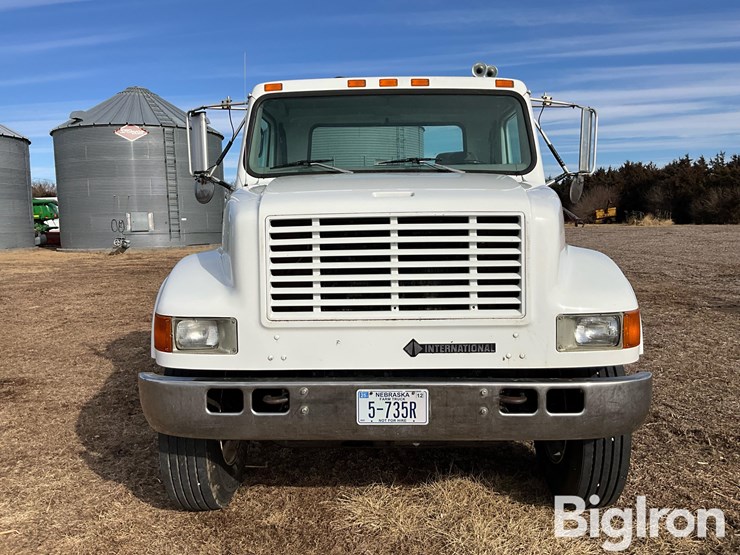 1997-international-4900-image-2