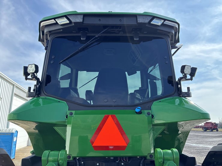 2023-john-deere-8rx-370-image-21