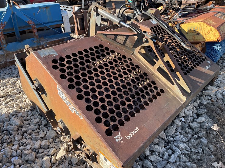 #6093-•-universal-mount-bobcat-lr6b-landscape-rake-image-2