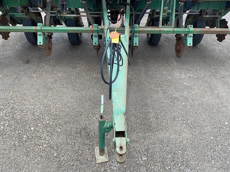 john-deere-7000-image-17
