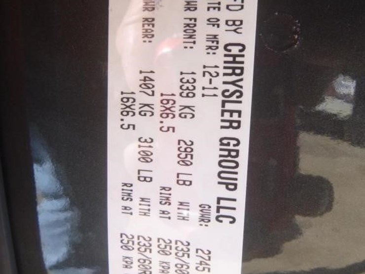 2012-dodge-grand-caravan-image-18