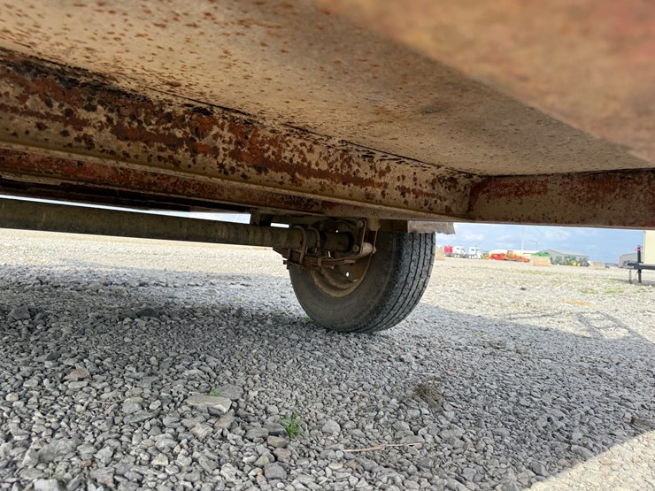 #38649-•-10’-s/a-utility-trailer-image-8