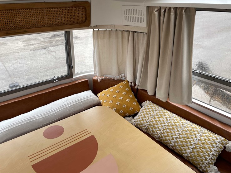 #1435-•-1978-airstream-land-yacht-31'---fully-remodeled,-road-ready-(has-wi-title)-(of)-image-95