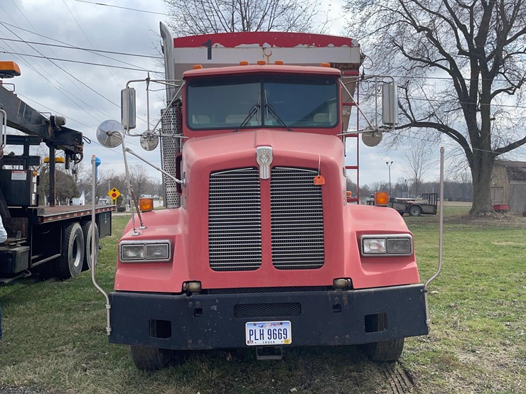 tag-#145,-1995-kenworth-tandem-tender-truck-image-18