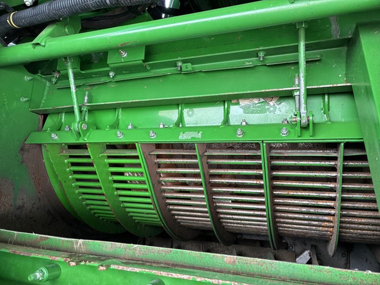 2013-john-deere-s680-image-69