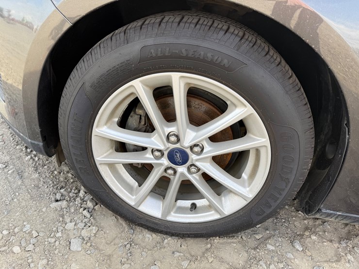 #36832-•-inop-2016-ford-focus-se-sedan-1fadp3f27gl212545-inv#-36832-image-16