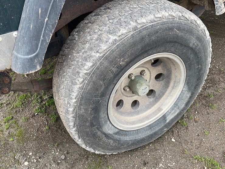 1994-jeep-wrangler-image-10