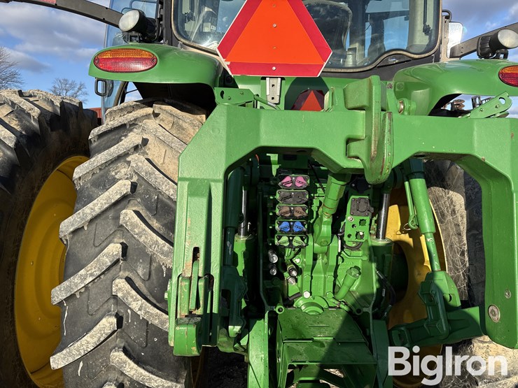 2013-john-deere-8360r-image-15
