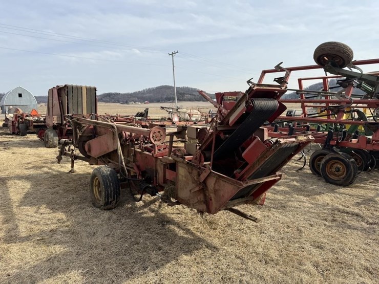 new-holland-273-image-6