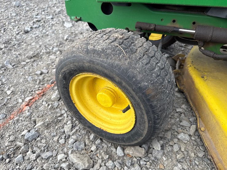 john-deere-340-image-12