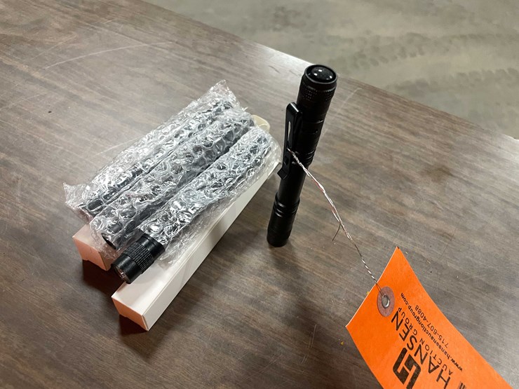 #2282-•-(4)-led-mechanic's-flashlights-(pr10)-image-6