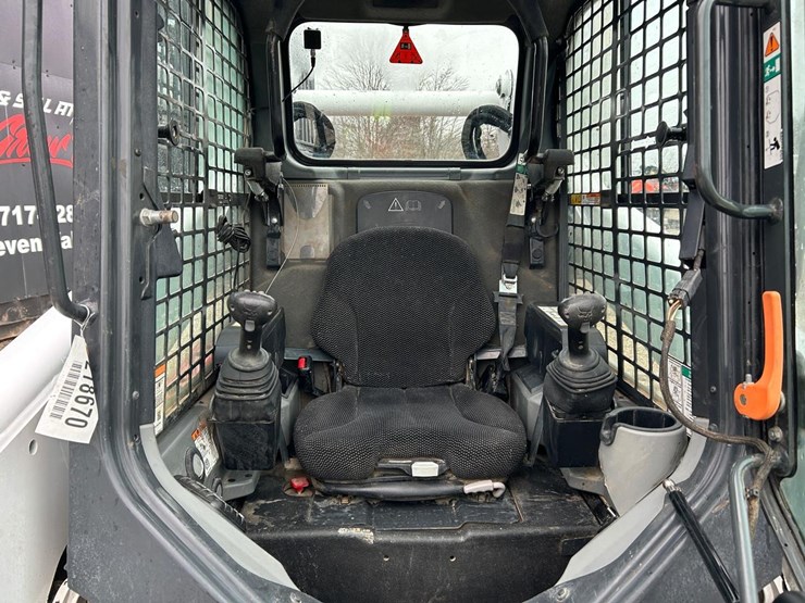 2022-bobcat-t870-image-20