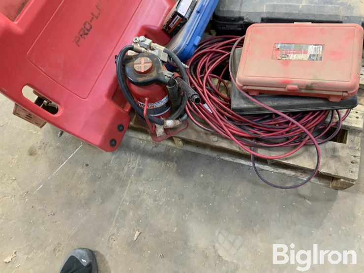 pro-lift-c640-mechanics-creeper-&-supplies-image-16