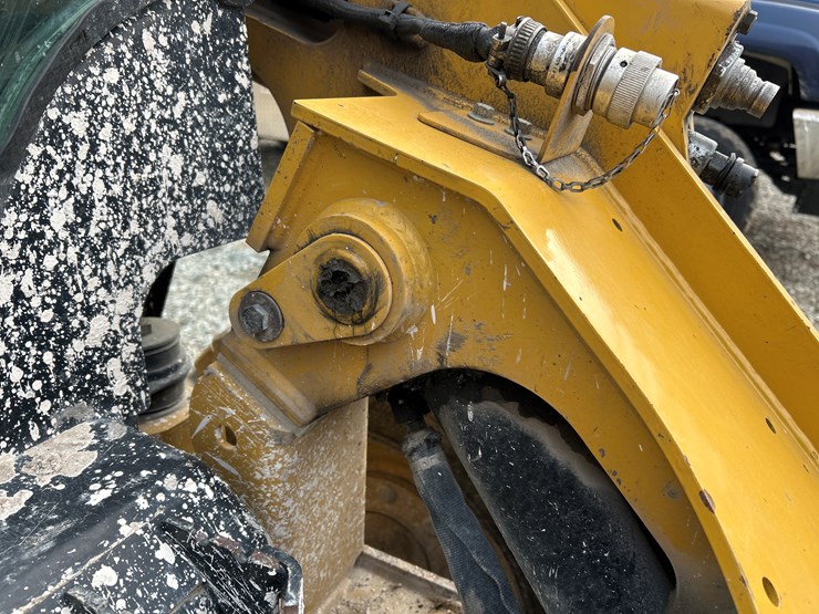 caterpillar-262d-image-15